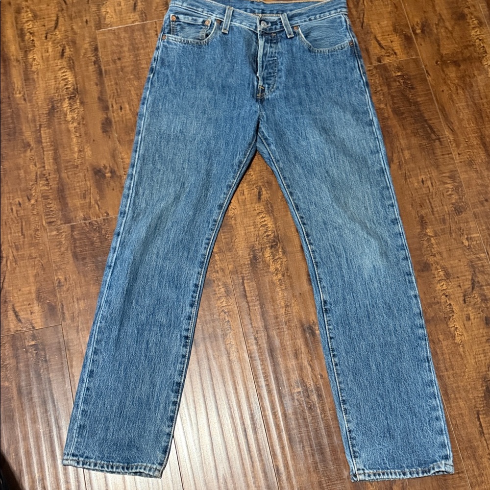 Levi's women 501 Straight Blue Jeans